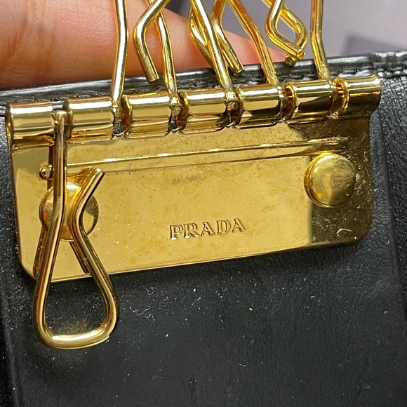 🌸PRICE FiRM🌸Prada 6 Key holder - Picture 10 of 16